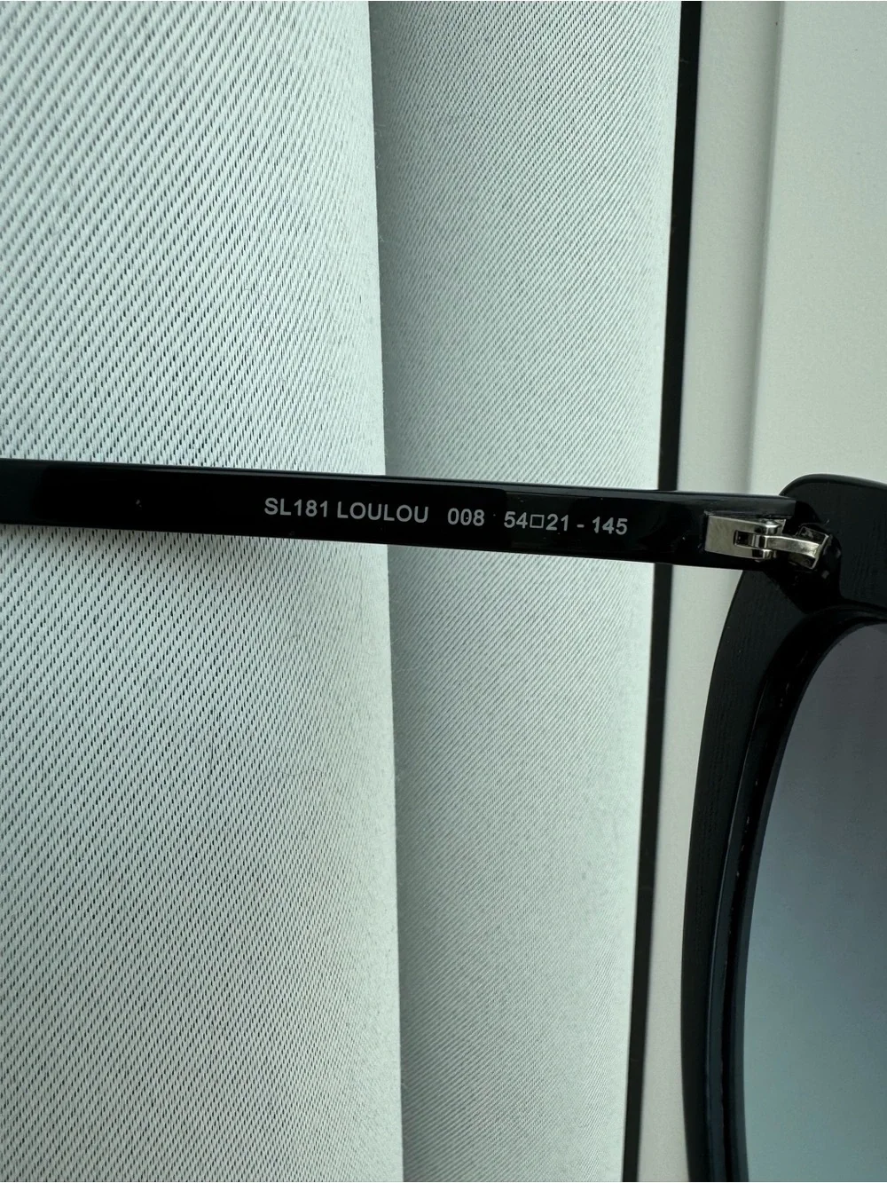 Saint Laurent SL181 LOULOU 008 Heart Sunglasses Black Frame Gray Gradient VGUC